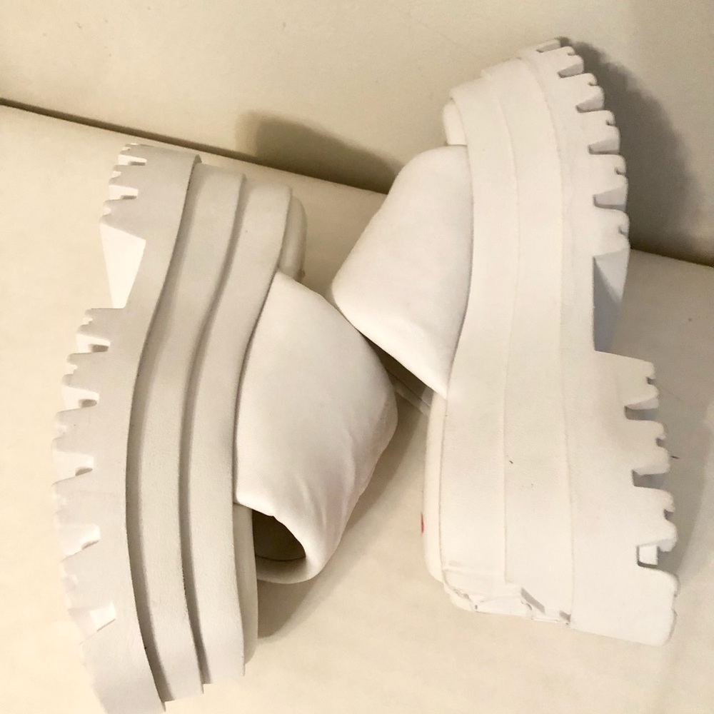 NAKED WOLFE Delicious Sandals Platform Shoes in White NEW - Picture 13 of 16
